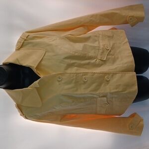Studio Works W long sleeve front button light Yellow Jacket Size M, EUC